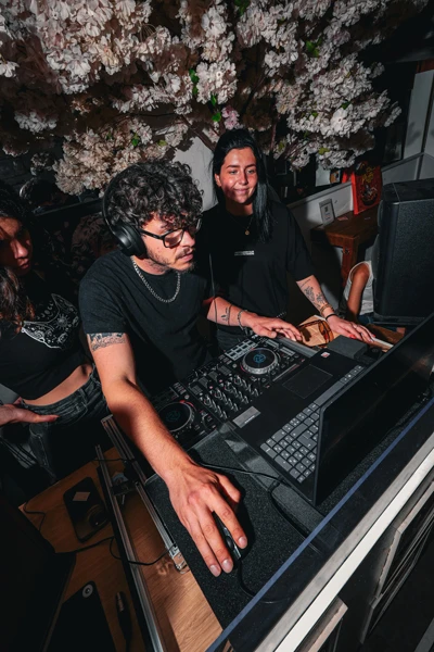 ezgif.com-webp-maker-12